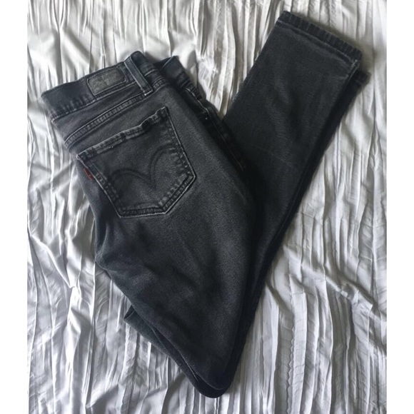 Levi's Denim - Levi’s Charcoal Too Superlow Skinny Jeans